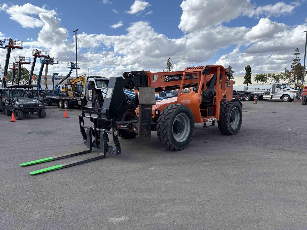 2018 SkyTrak 10054