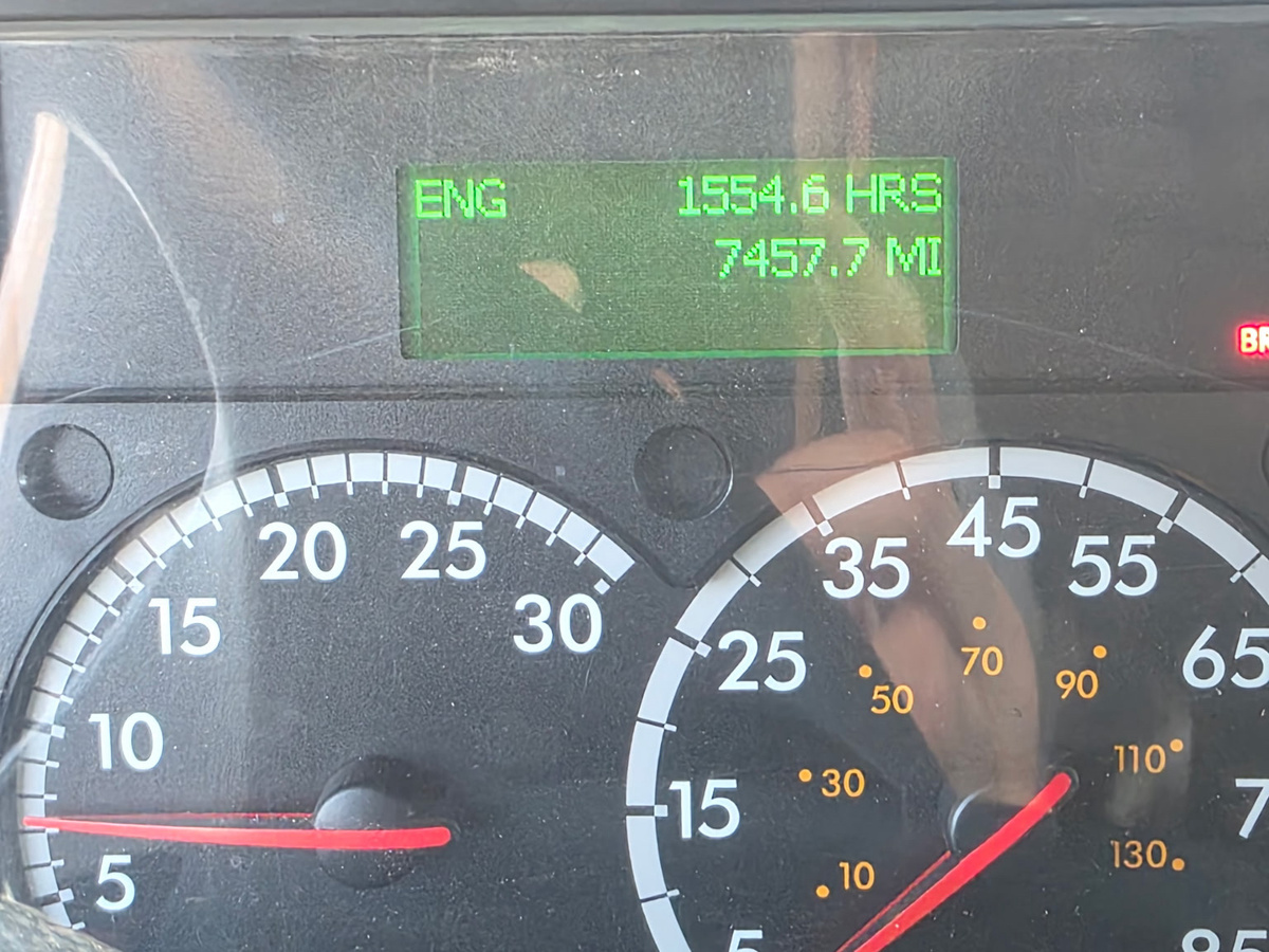 2021 Freightliner M2106-5