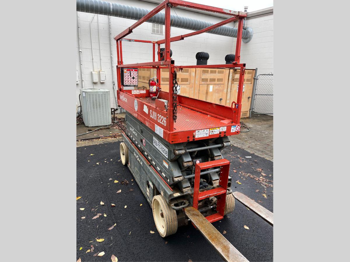 2017 Skyjack SJ3226