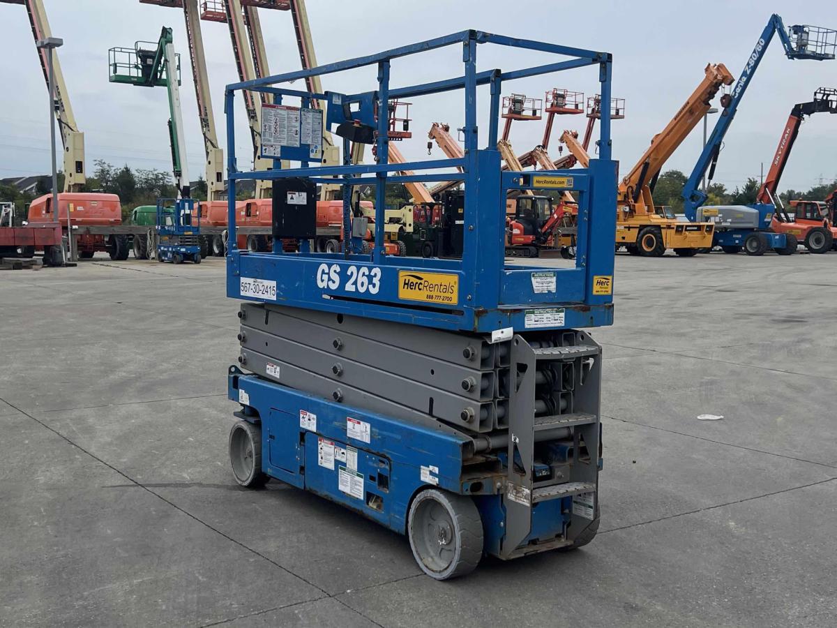 2017 Genie GS-2632