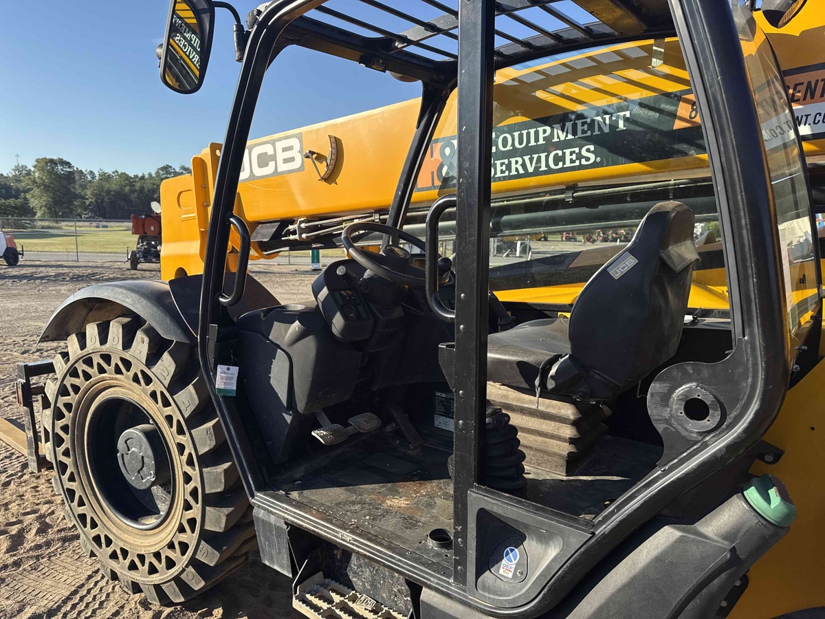 2022 JCB 509-42-6