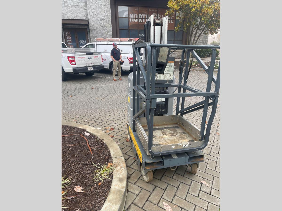 2018 JLG 20MVL