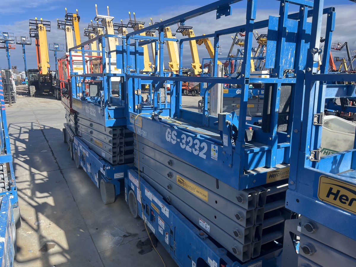 2018 Genie GS-3232-3
