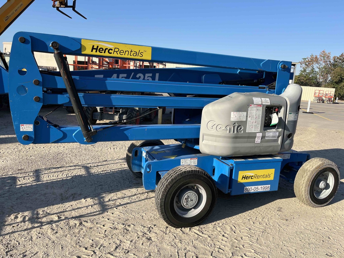 2015 Genie Z-45/25J-4