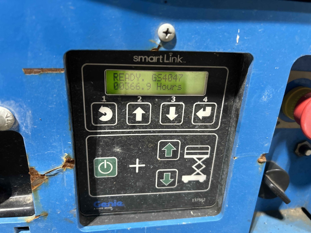 2017 Genie GS-4047-2