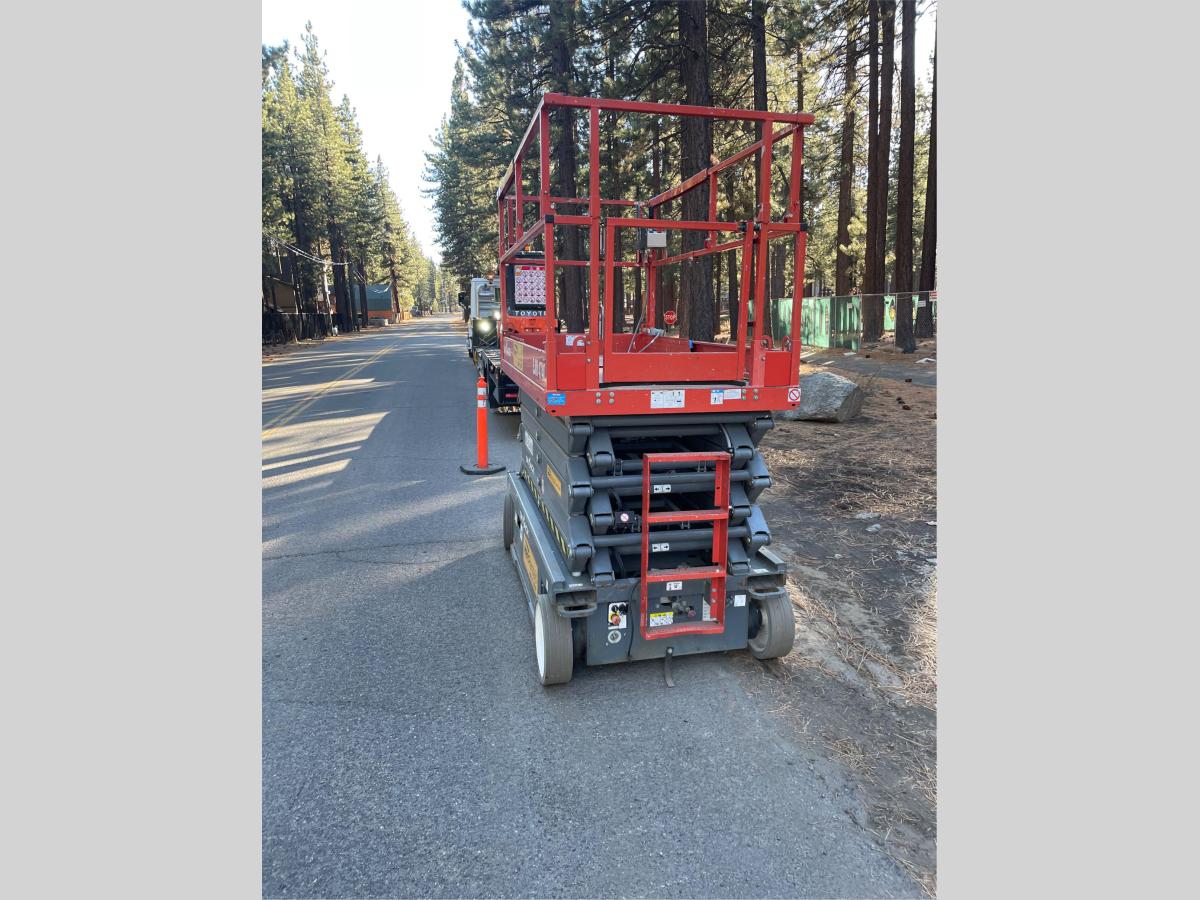 2017 Skyjack SJ4740