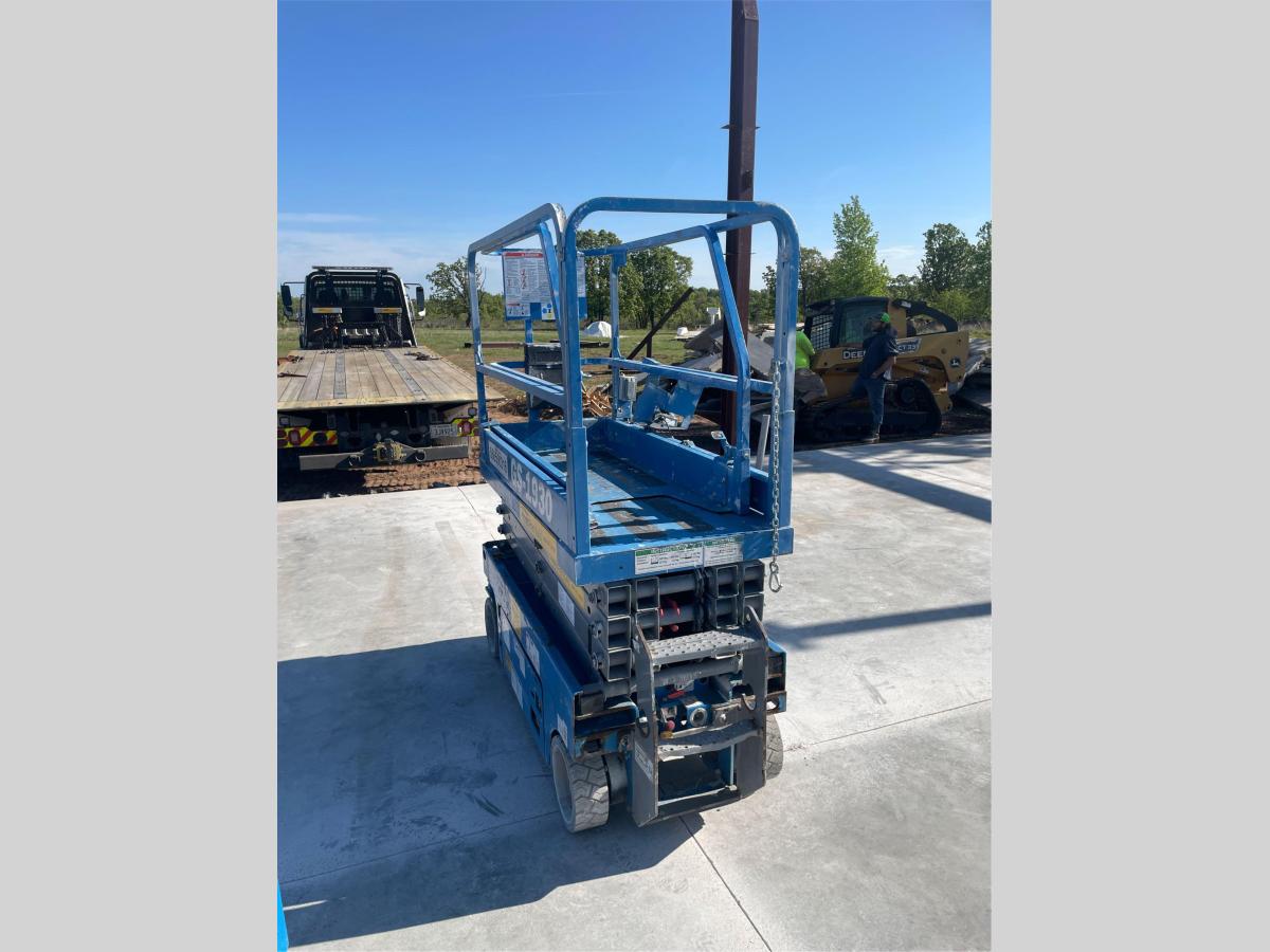2018 Genie GS-1930