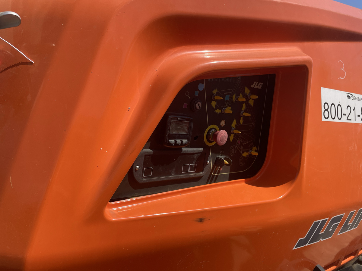 2018 JLG 450AJ-7
