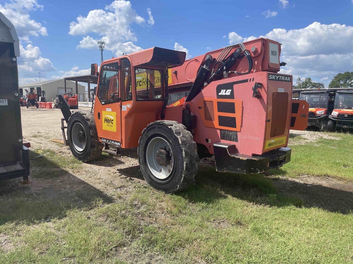 2020 SkyTrak 12054-1