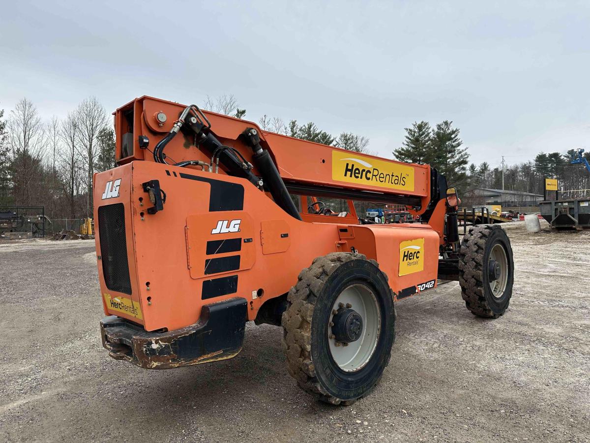 2018 SkyTrak 8042