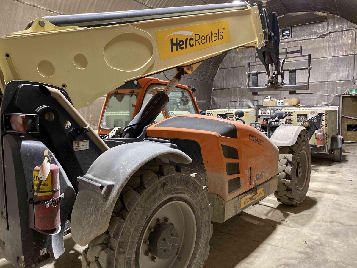 2019 JLG 1255