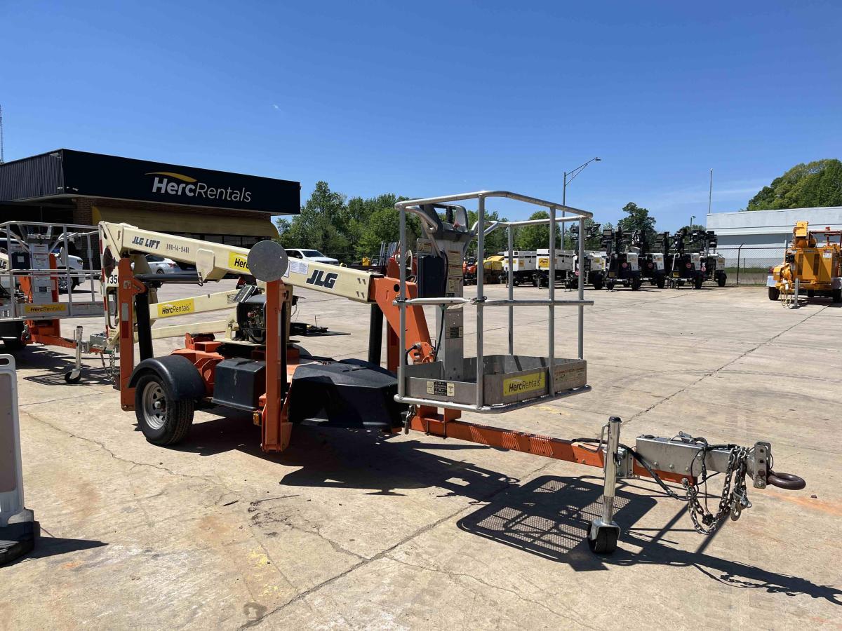 2017 JLG T350