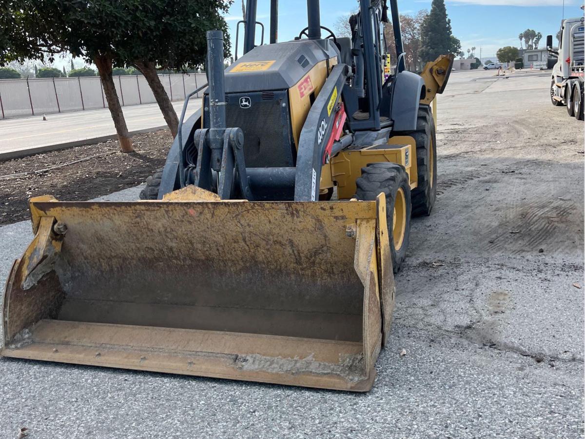 2018 John Deere 410L