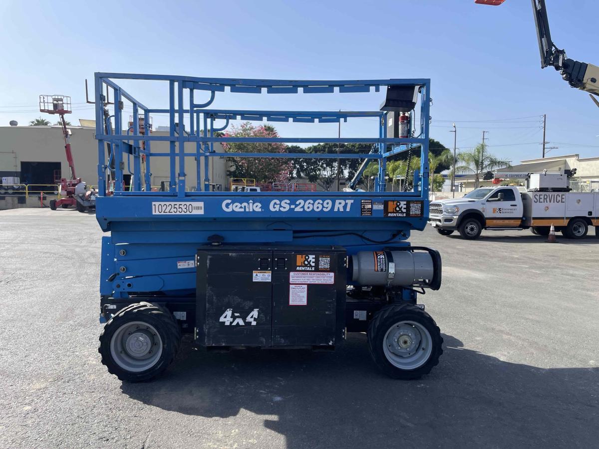 2017 Genie GS-2669 RT