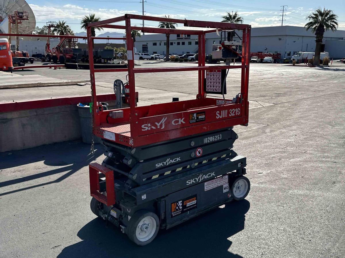 2016 Skyjack SJ3219