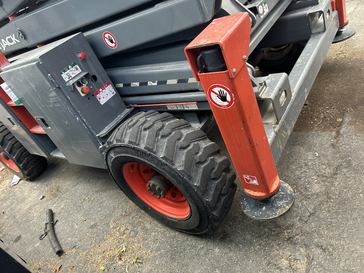 2016 Skyjack SJ8841 RT-5