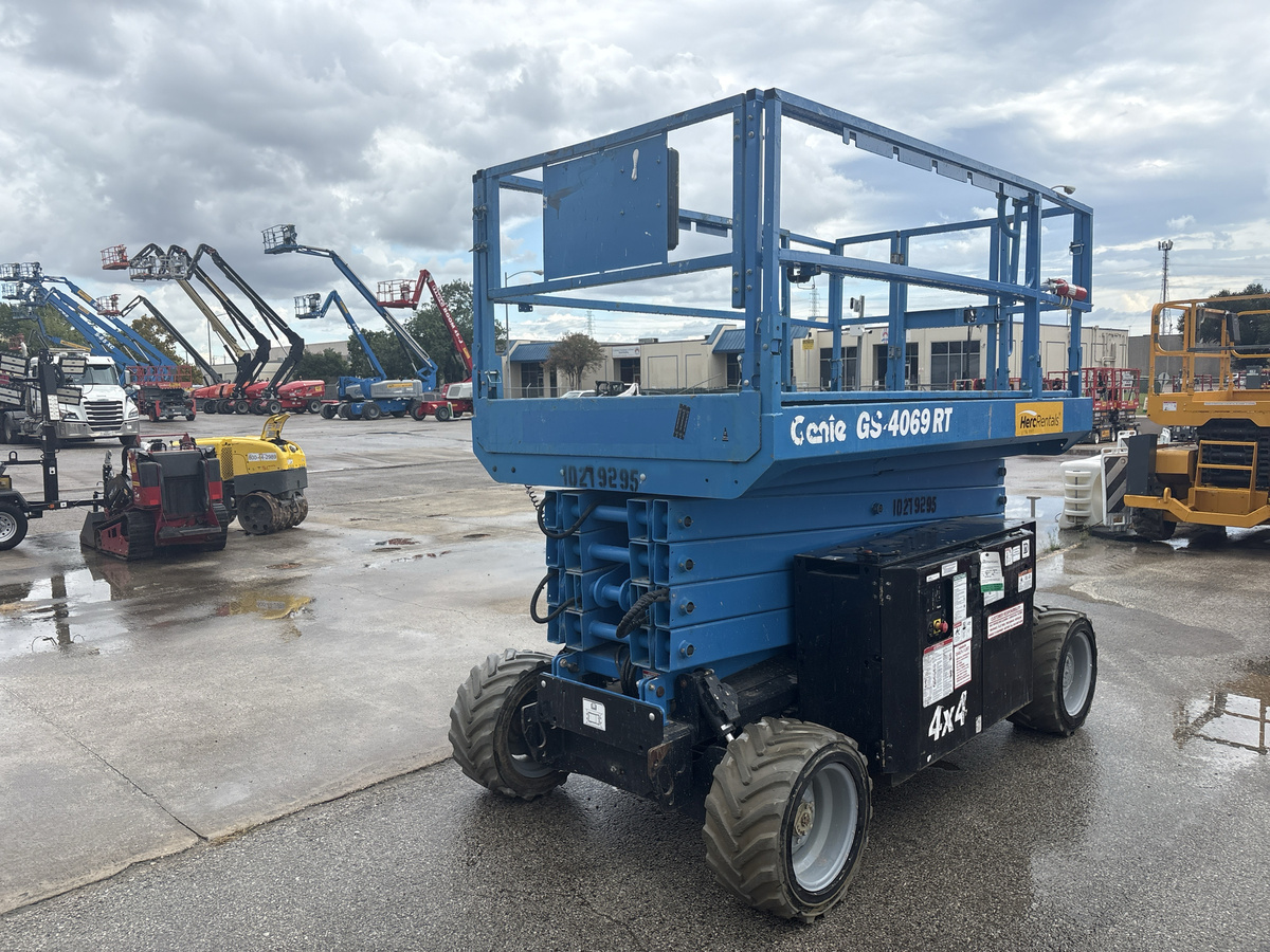 2019 Genie GS-4069 RT-3