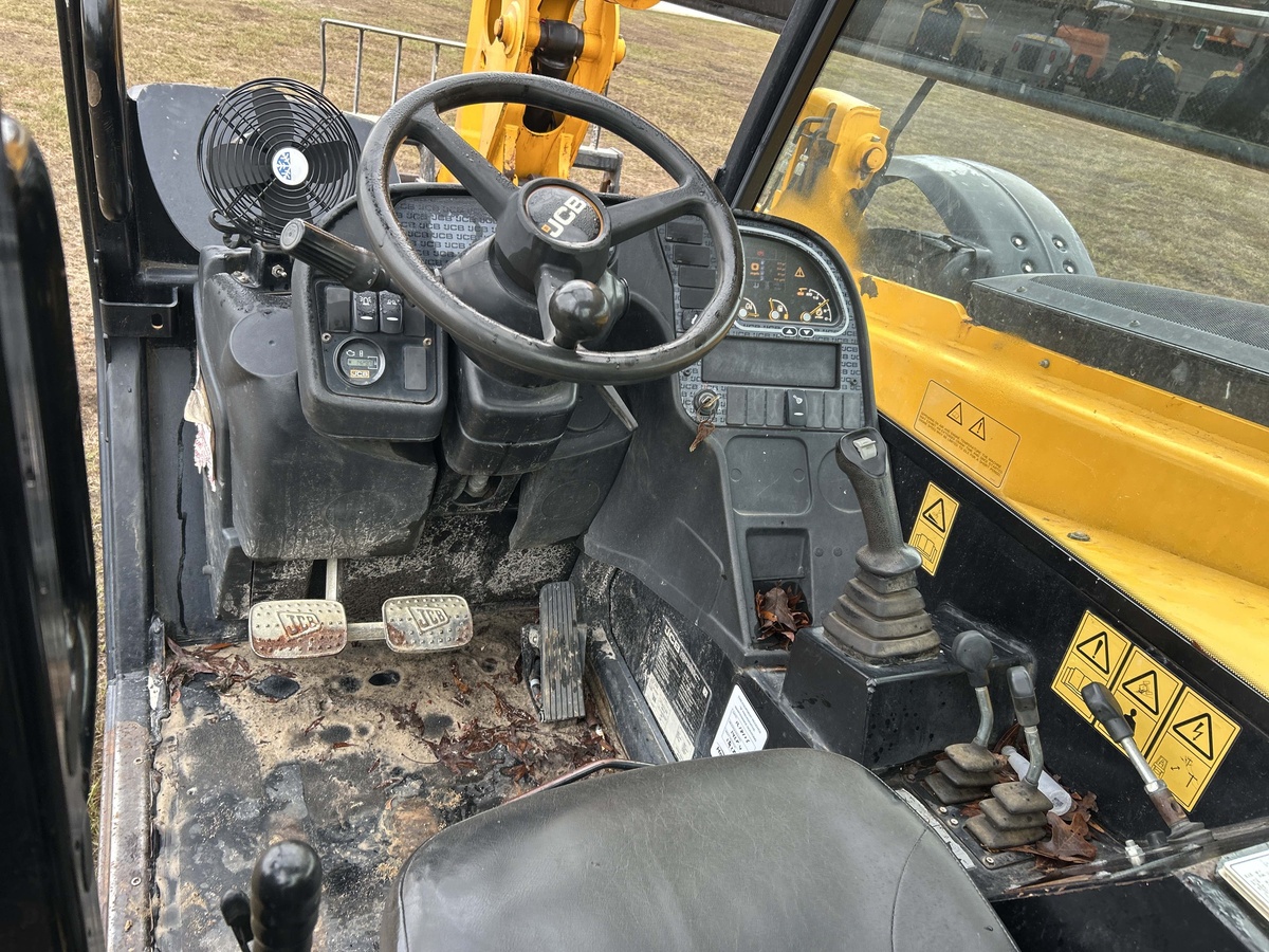 2022 JCB 509-42-7