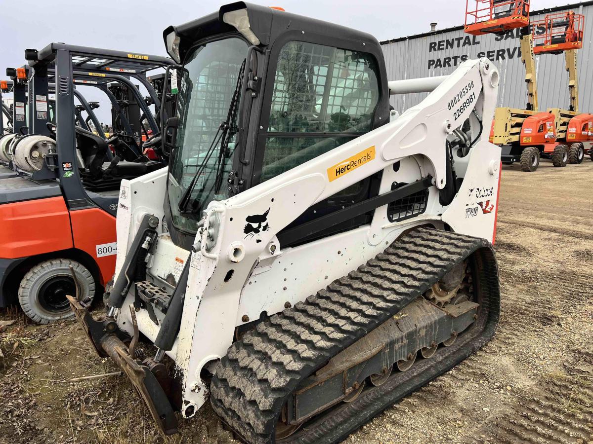 2018 Bobcat T740