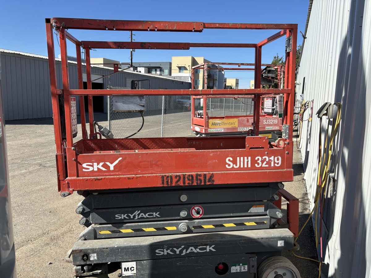 2017 Skyjack SJ3219-3