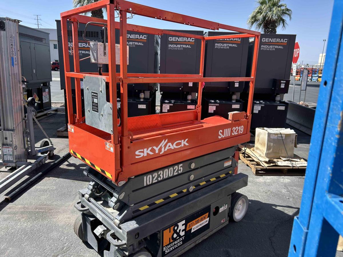 2017 Skyjack SJ3219