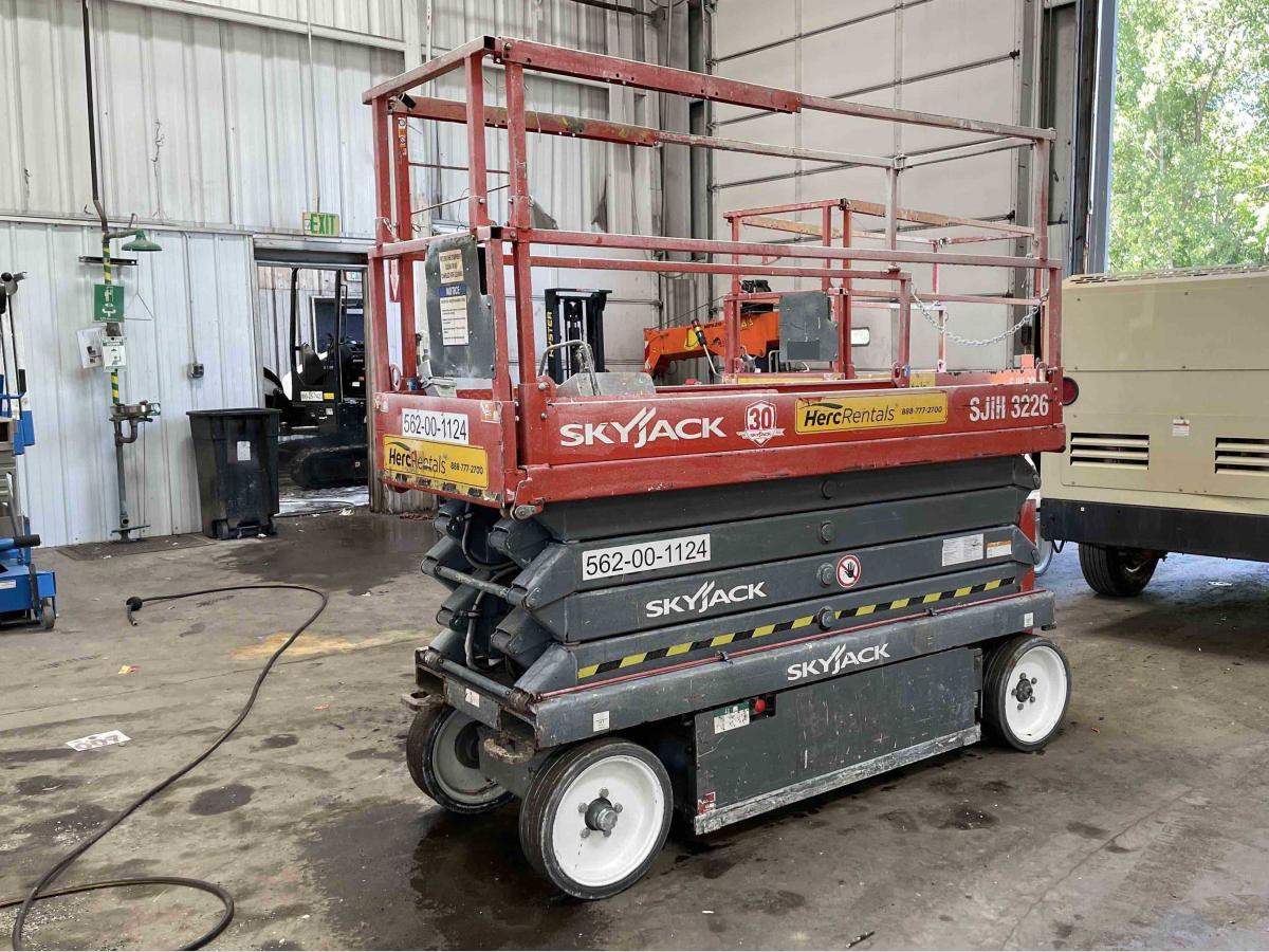 2015 Skyjack SJ3226