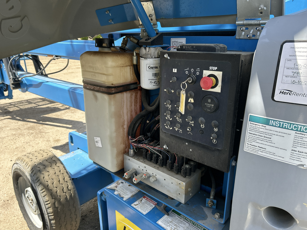 2018 Genie Z-45/25J-12