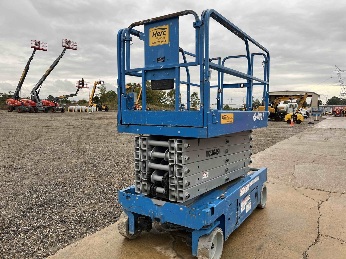 2018 Genie GS-4047-7