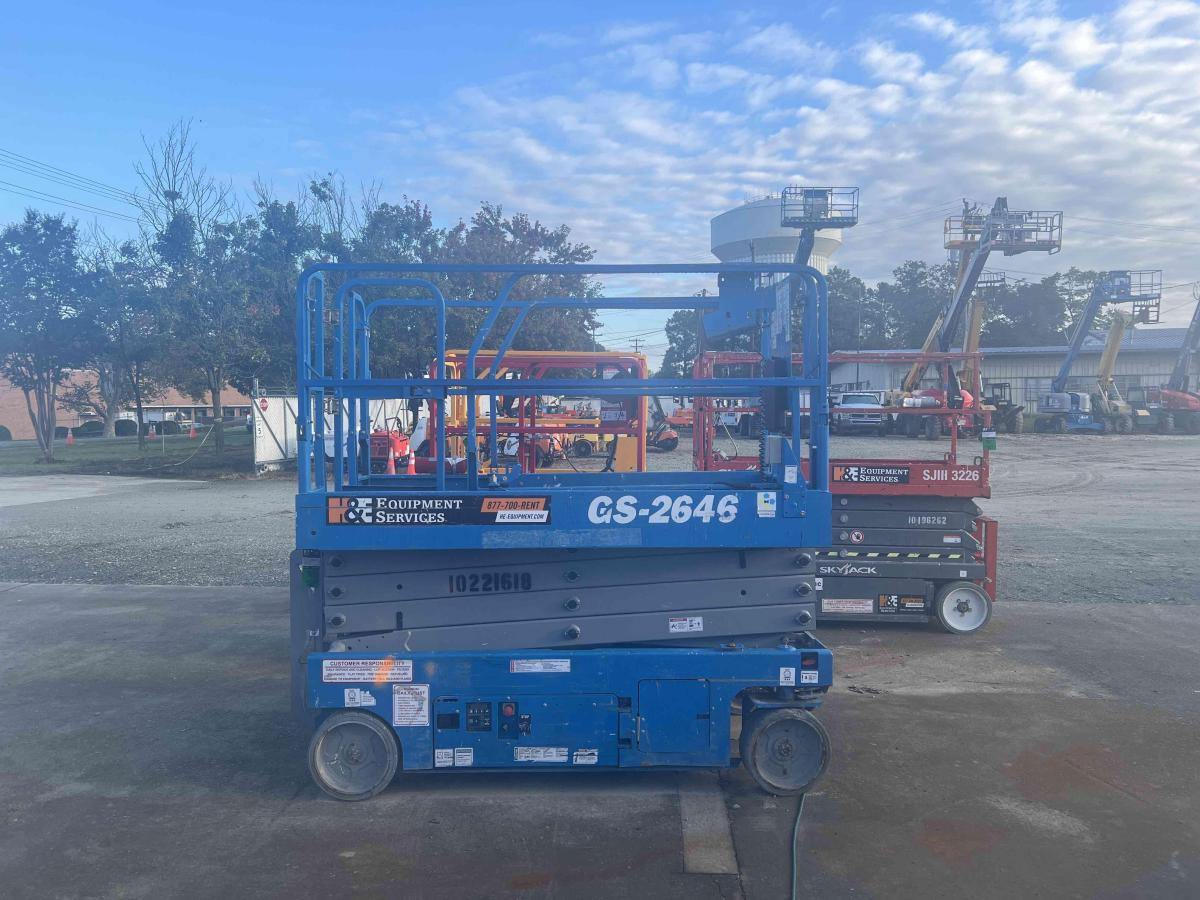 2017 Genie GS-2646