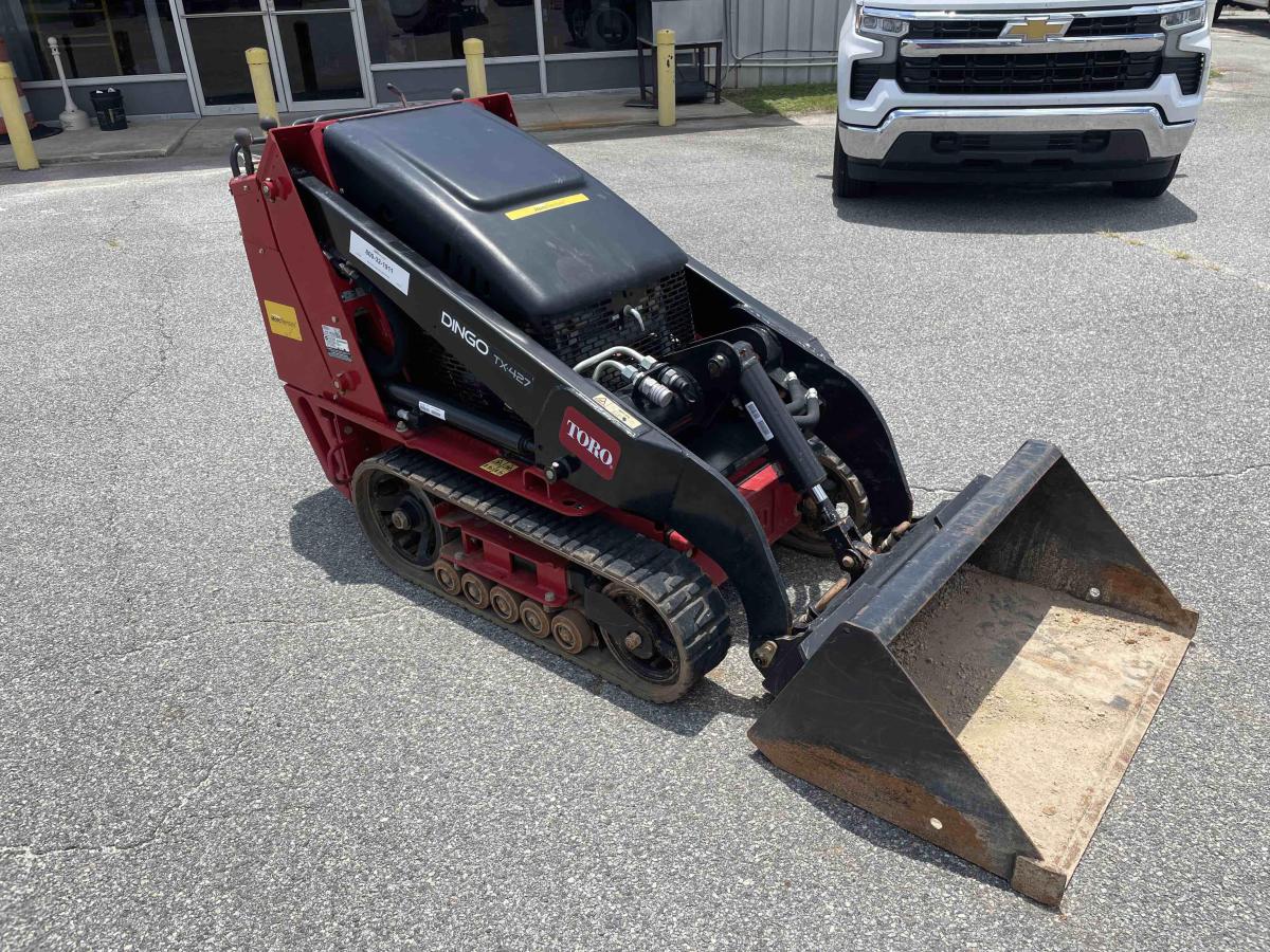2021 Toro DINGO TX 427-2