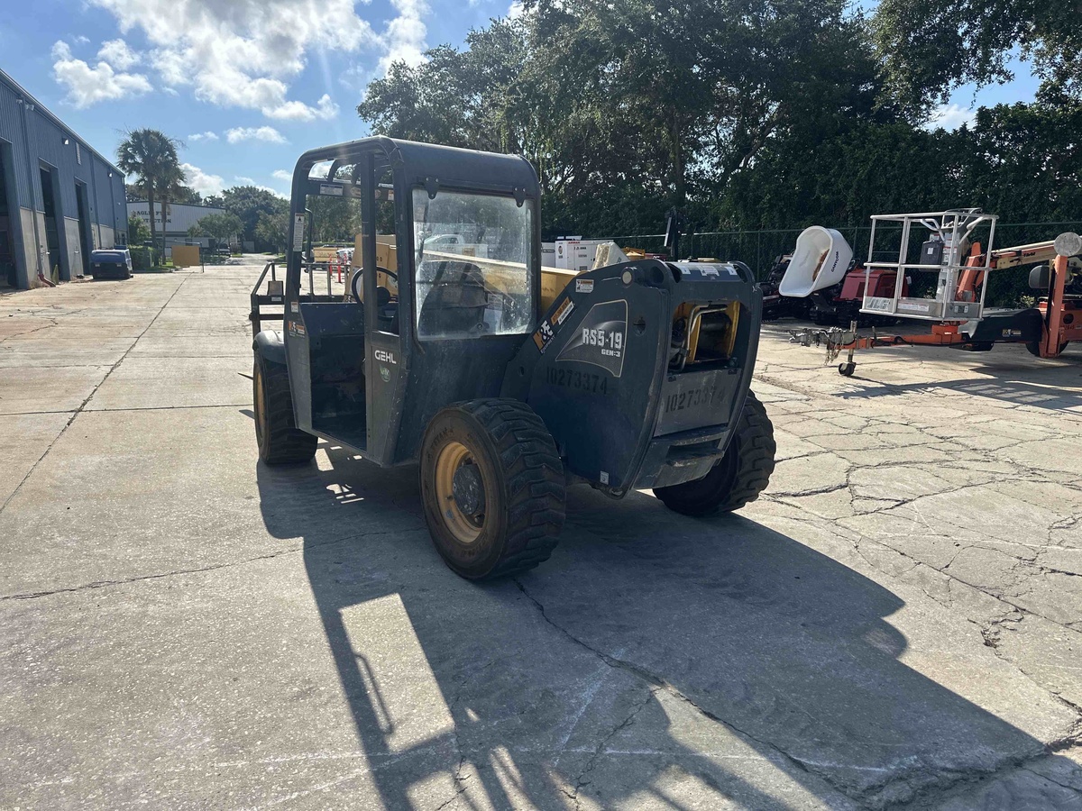 2019 Gehl RS5-19-5