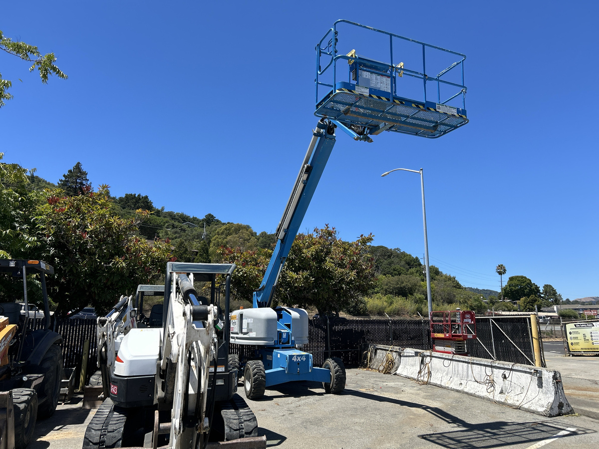 2018 Genie S-45-4