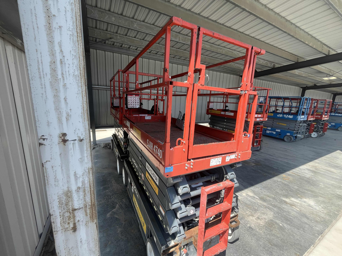 2017 Skyjack SJ4740-3