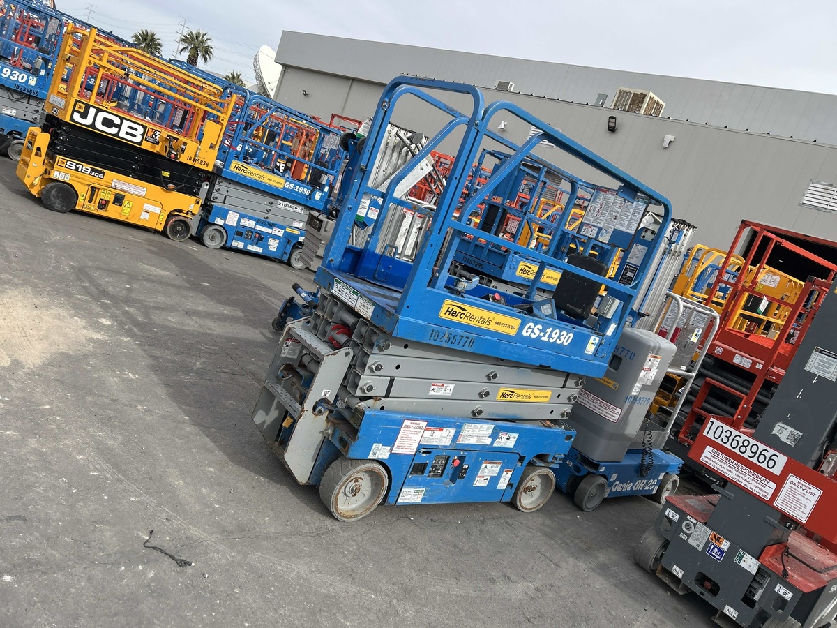 2018 Genie GS-1930
