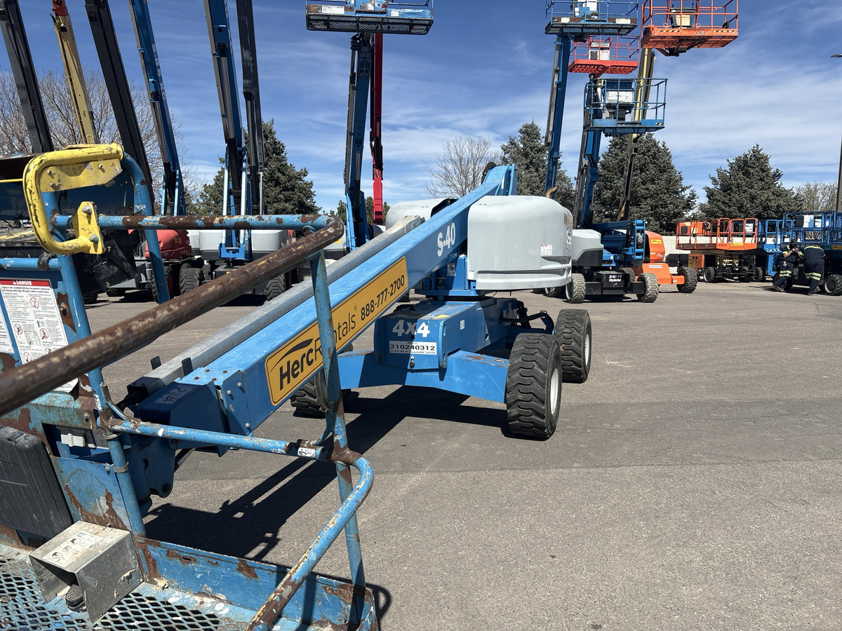2018 Genie S-40-2