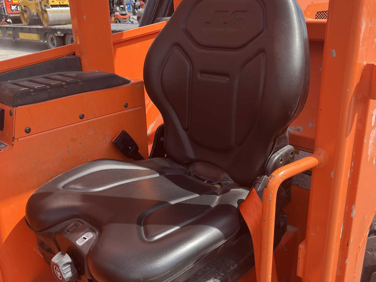 2019 SkyTrak 10054