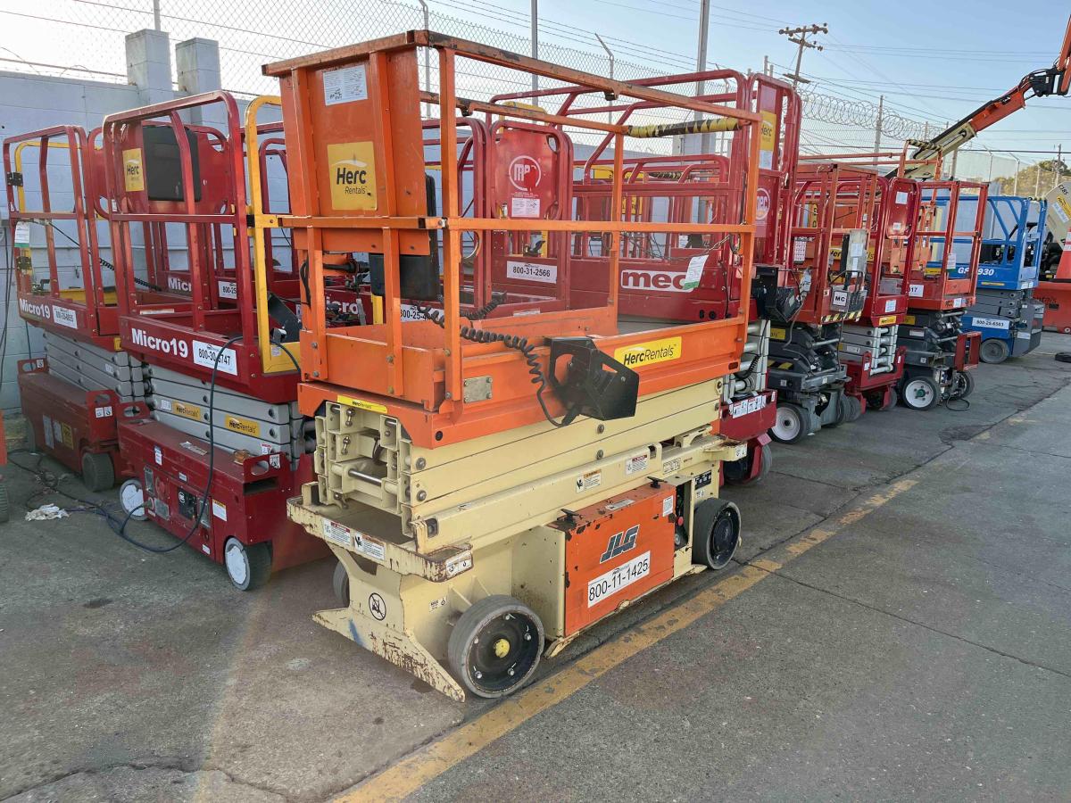 2016 JLG 1932RS