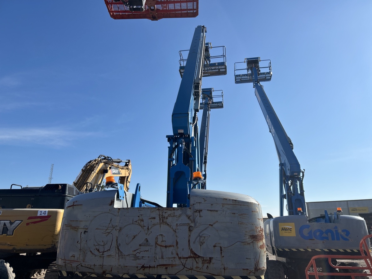 2018 Genie S-85-3