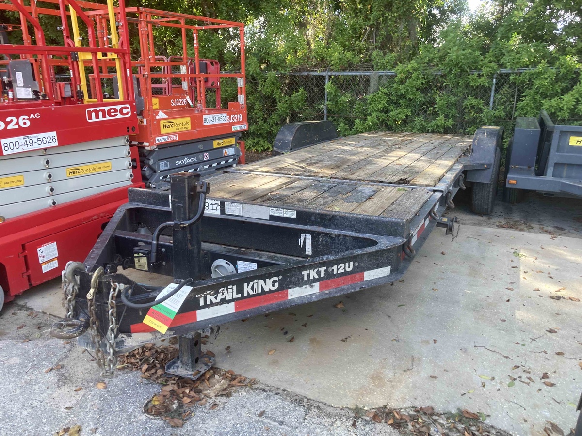 2018 Trail King TKT12U