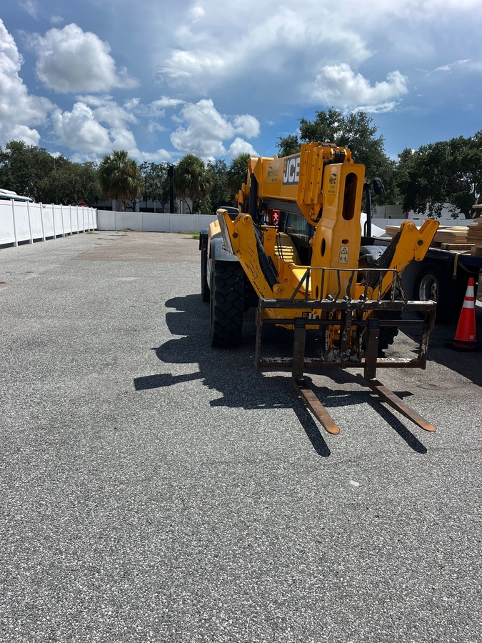 2022 JCB 510-56-2
