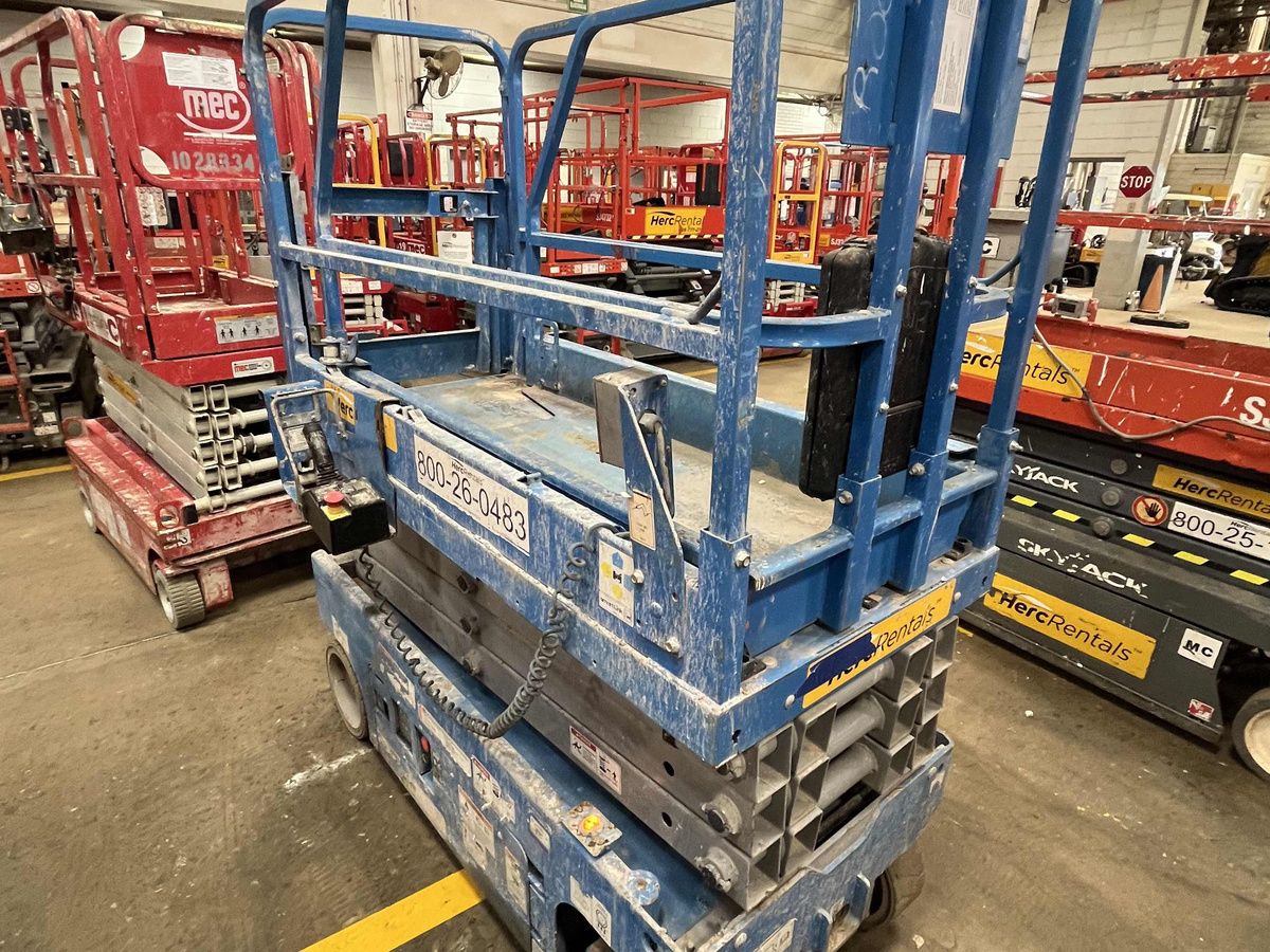 2019 Genie GS-1930