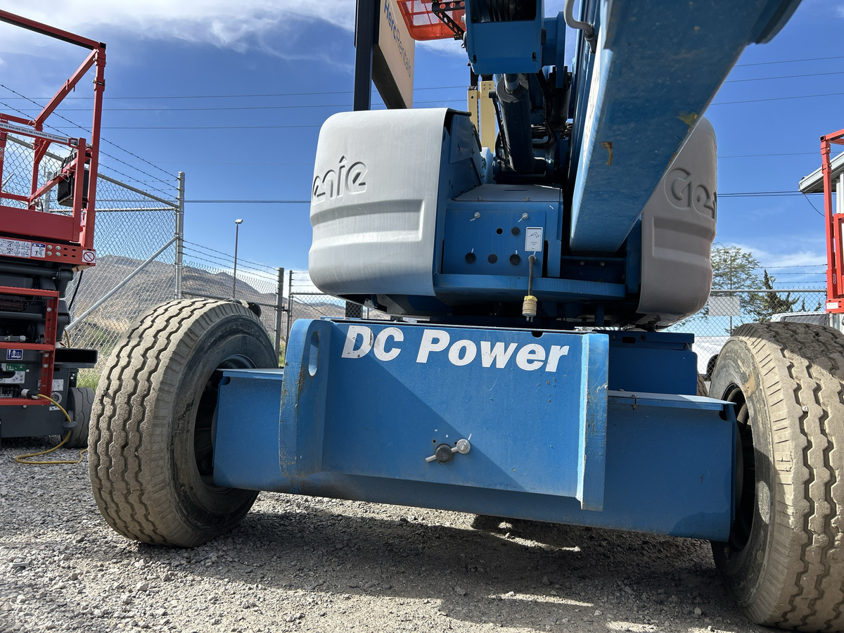 2017 Genie Z-45/25-12