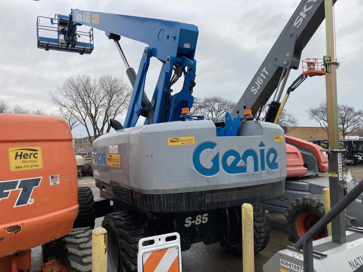 2019 Genie S-85