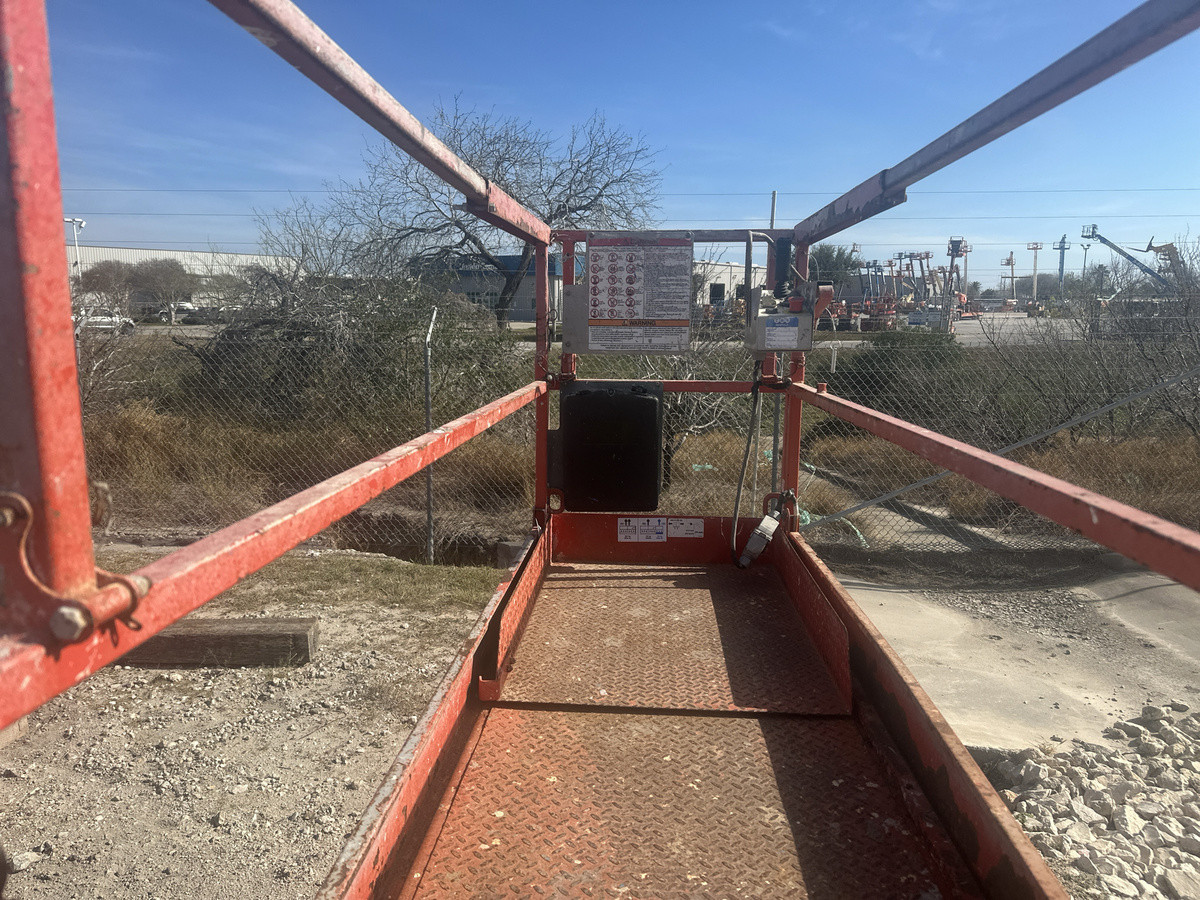 2015 Skyjack SJ3226-6