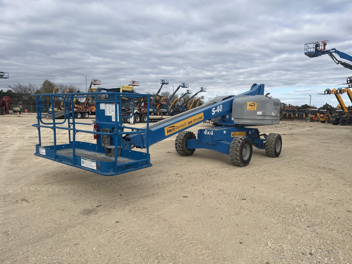 2018 Genie S-40