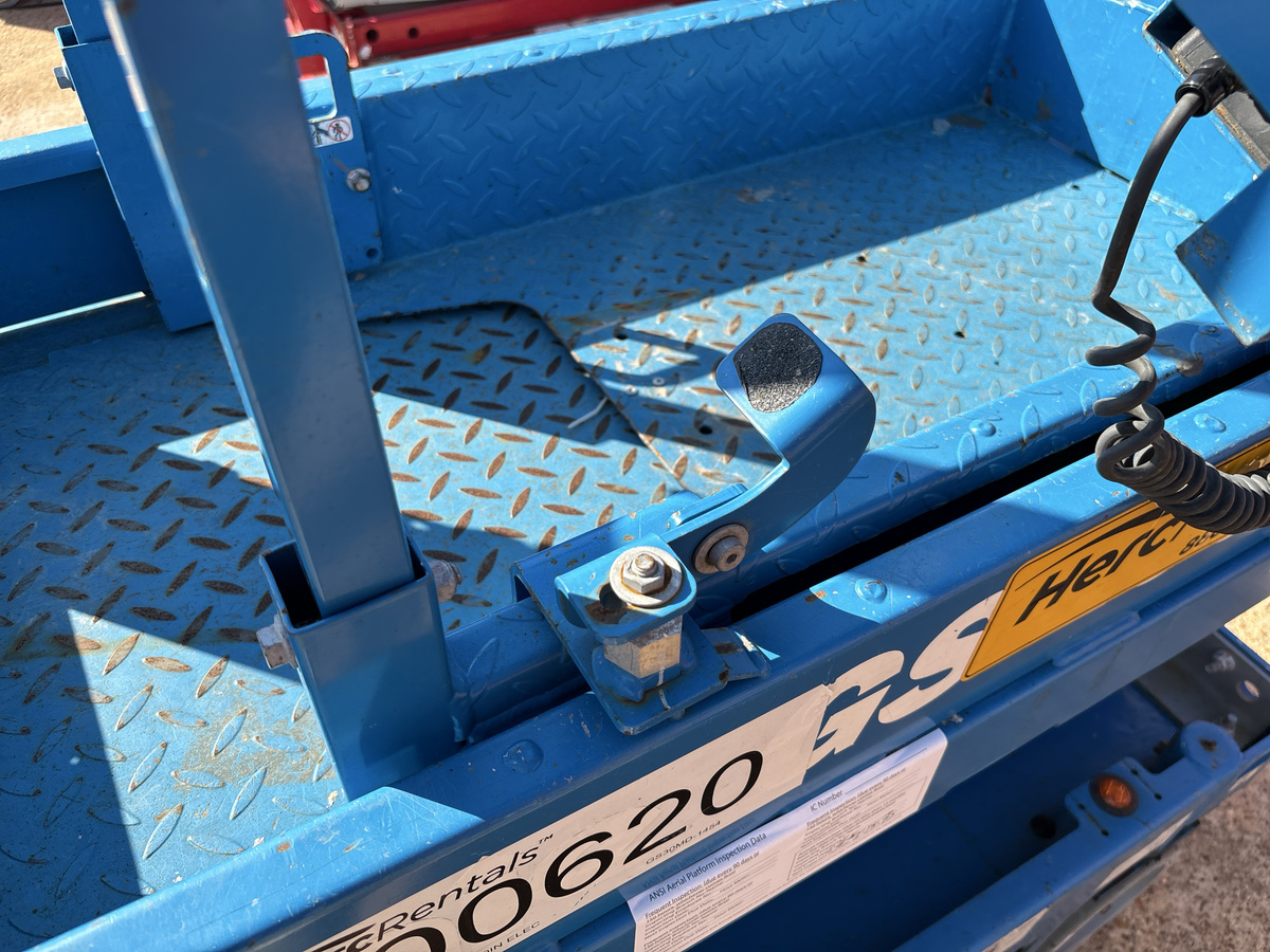 2019 Genie GS1330M