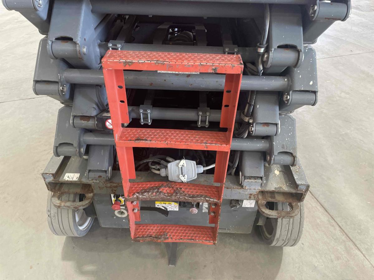 2018 Skyjack SJ4740