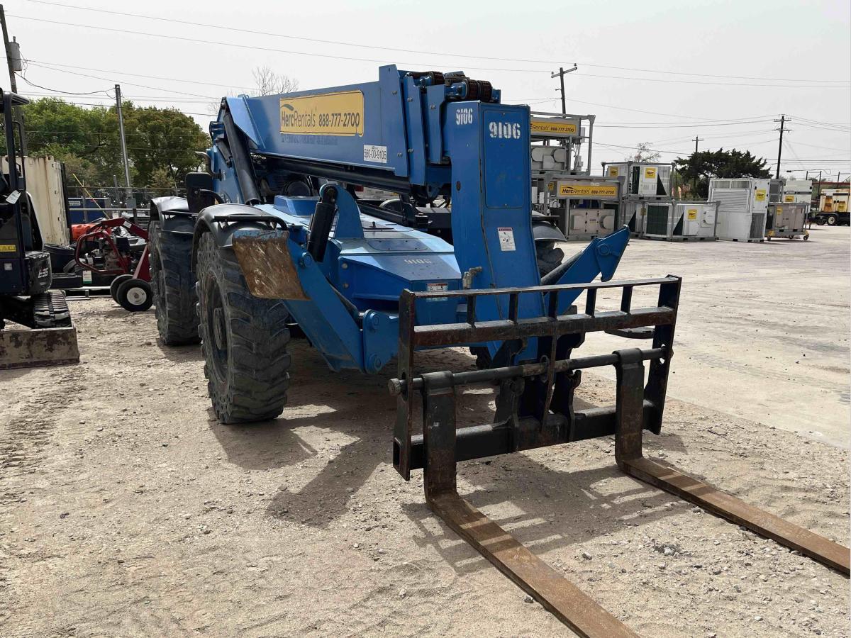 2018 Genie GTH-1056