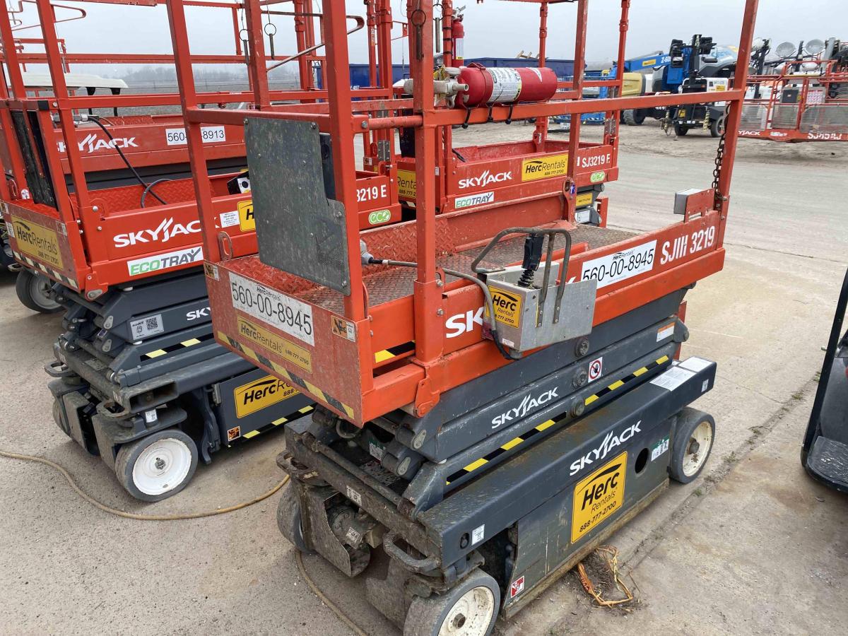 2017 Skyjack SJ3219