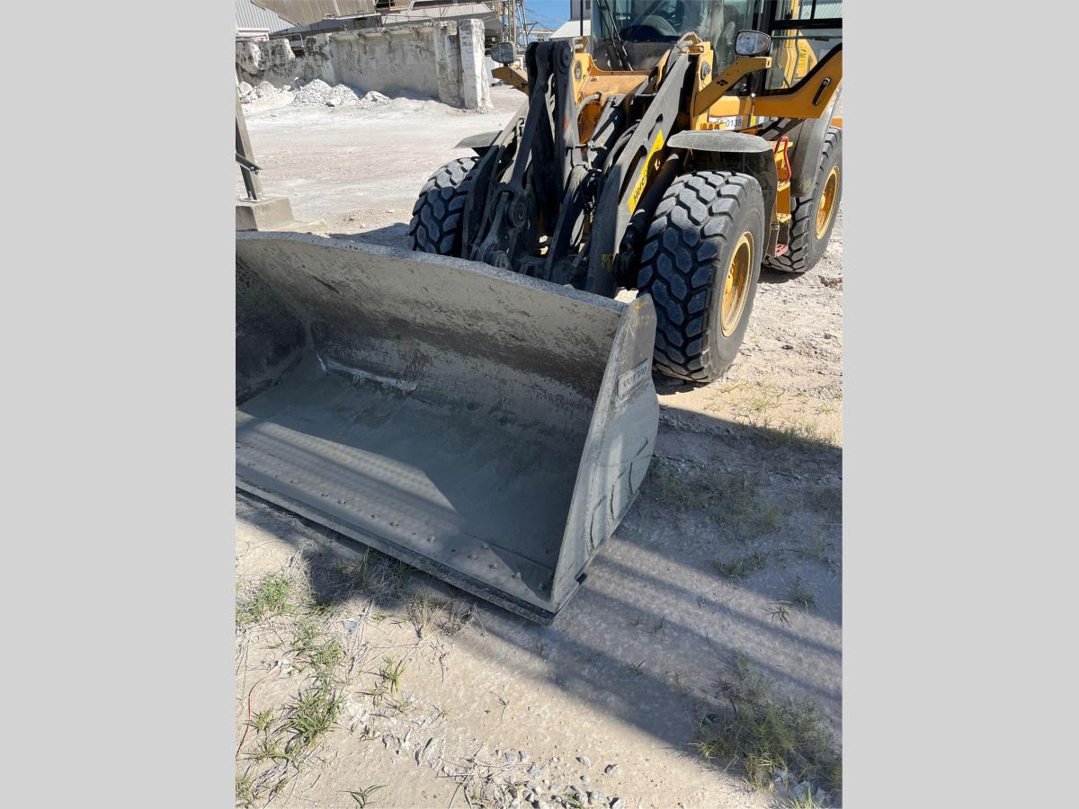 2019 Volvo L70H